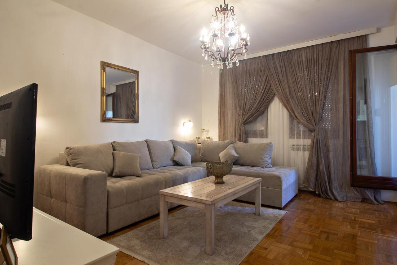 Apartment Barby - Aleja Μπάνια Λούκα Εξωτερικό φωτογραφία