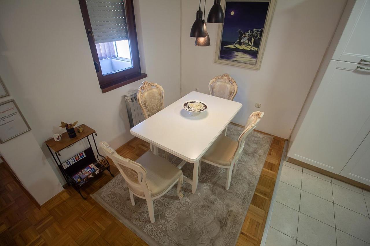 Apartment Barby - Aleja Μπάνια Λούκα Εξωτερικό φωτογραφία
