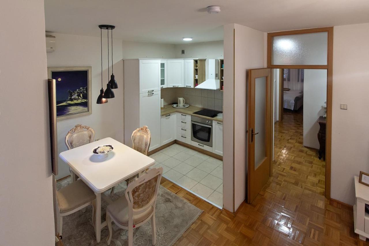 Apartment Barby - Aleja Μπάνια Λούκα Εξωτερικό φωτογραφία