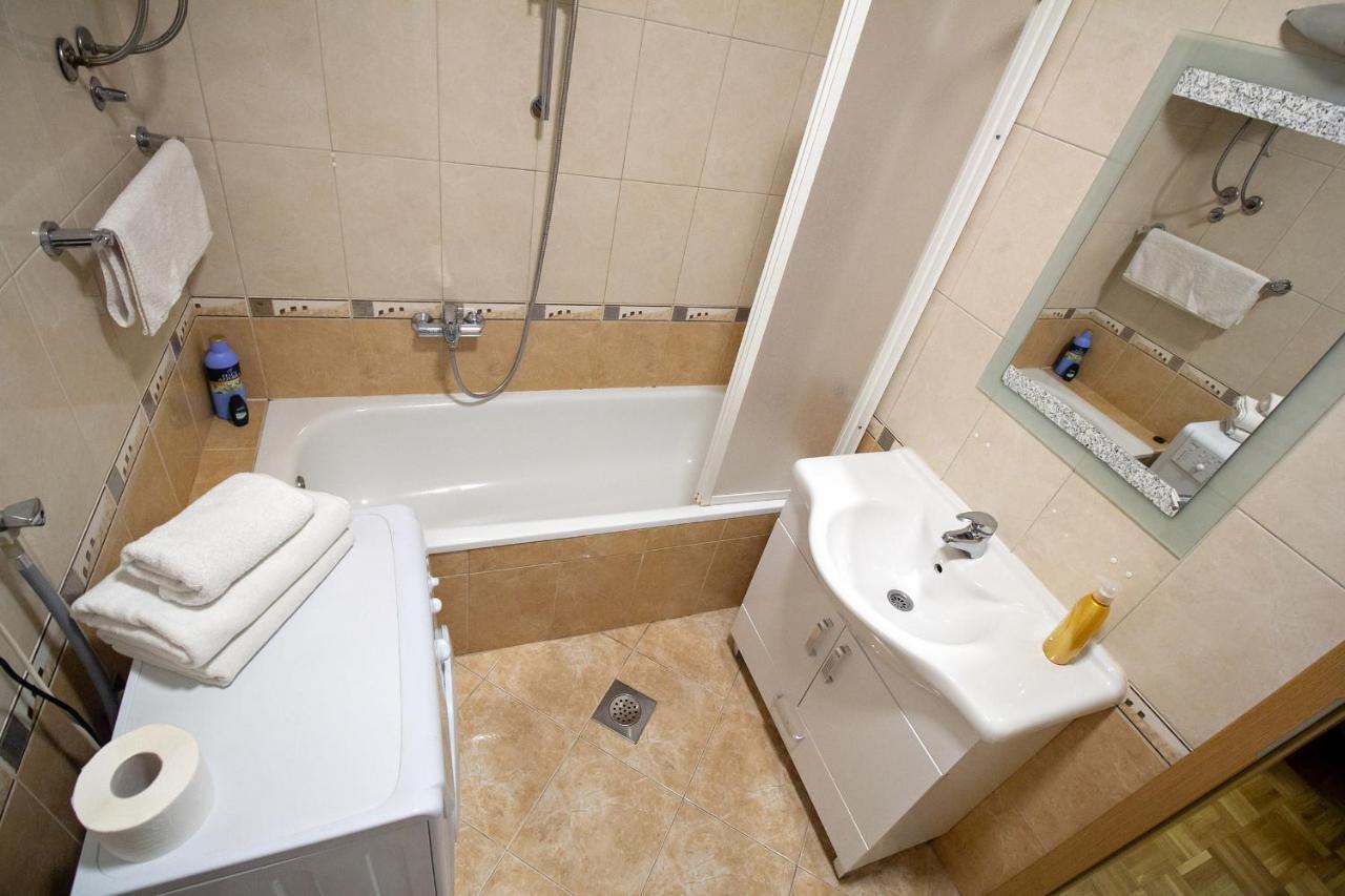 Apartment Barby - Aleja Μπάνια Λούκα Εξωτερικό φωτογραφία